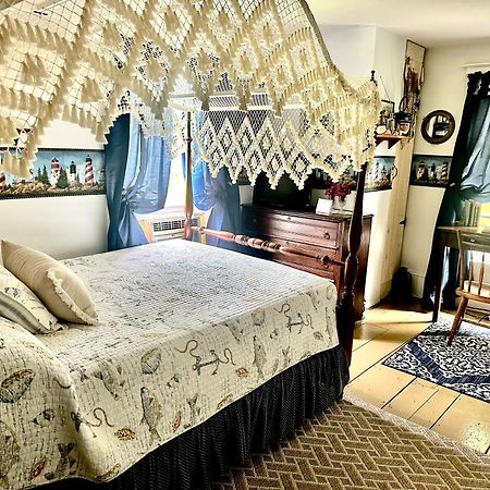 The Bella Ella Bed And Breakfast Canandaigua Extérieur photo