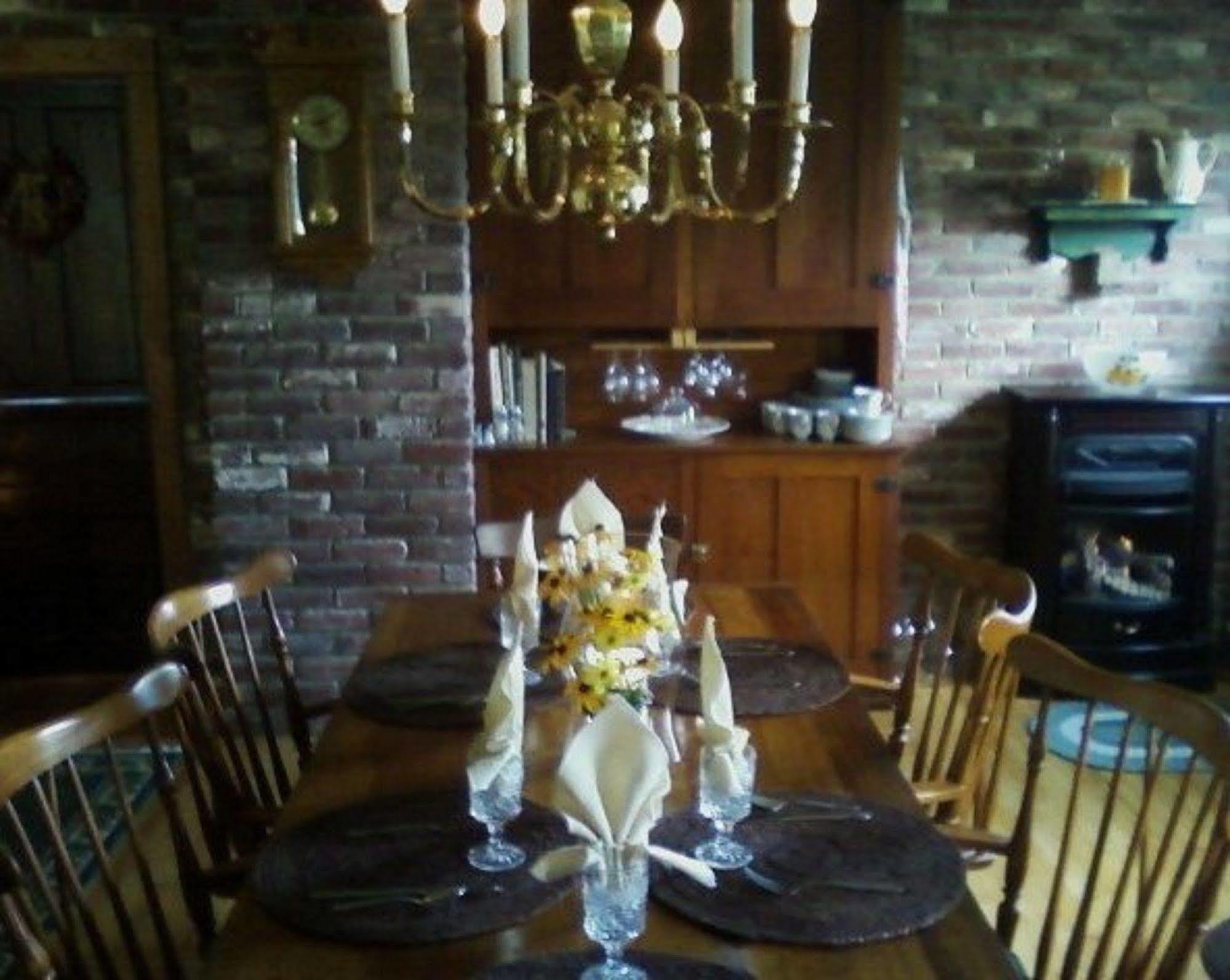The Bella Ella Bed And Breakfast Canandaigua Extérieur photo